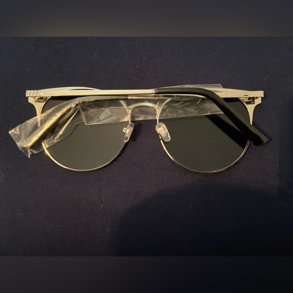 FUN classic sunglasses - Picture 2 of 2